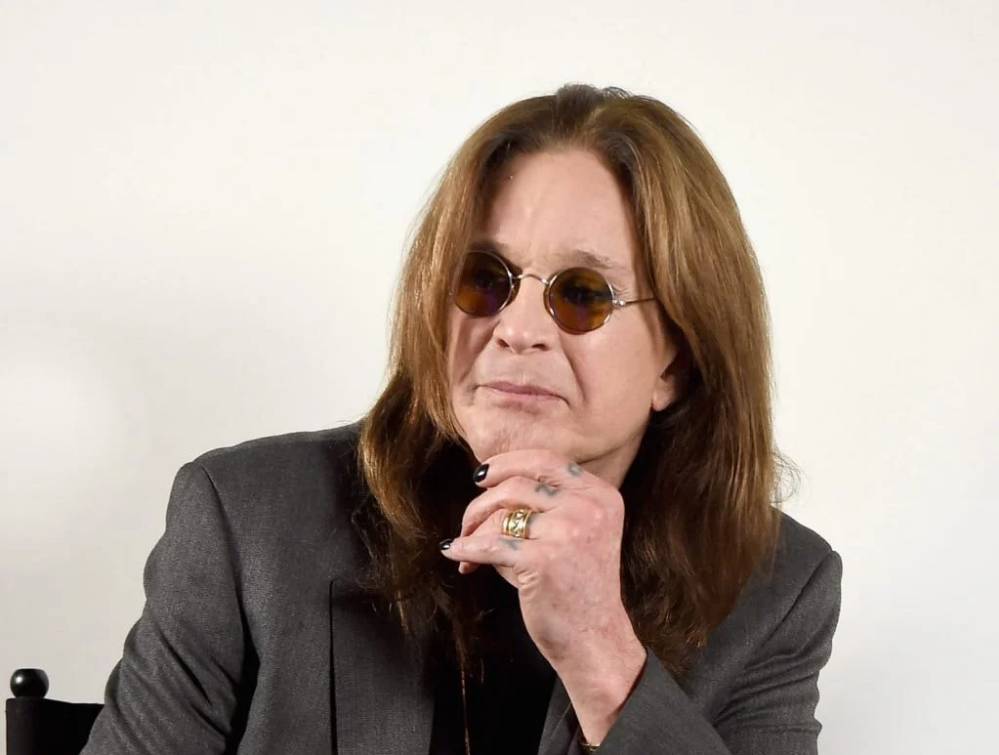 Гитарист оззи осборна. Оззи осборн 2025. ozzy osbourne 1990. оззи осборн сейчас 2025. оззи осборн фото.